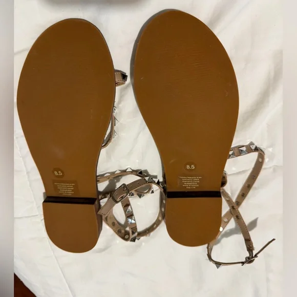 Steve Madden Brown Studded Sandals - Picture 3 of 4